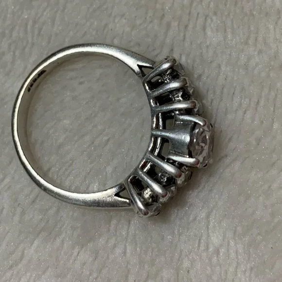 Sterling Silver 925JA Graduated Marquise Cut CZ Ring size 7 - Picture 9 of 13